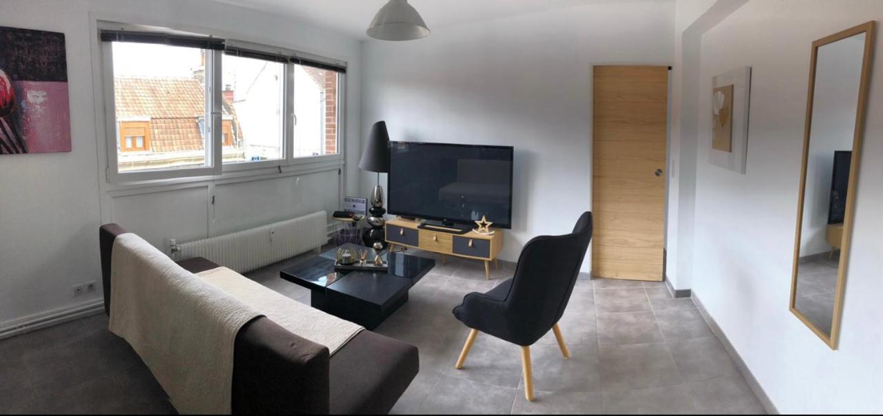 Bel Appartement Cosy Tres Calme Avec Parking Prive Templemars Exterior foto